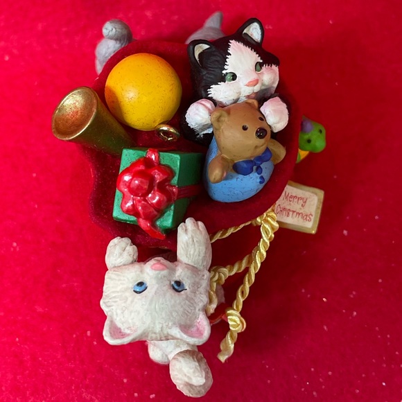 Mischievous Kittens Hallmark Ornament - Picture 5 of 8